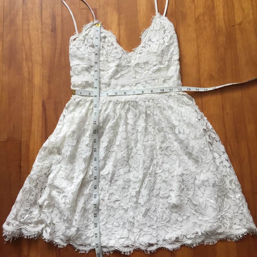 NBD Lace White Dress - Picture 4 of 7